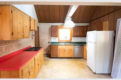 84 Hemlock Dr, Fitchburg, MA 01420 - Photo 6