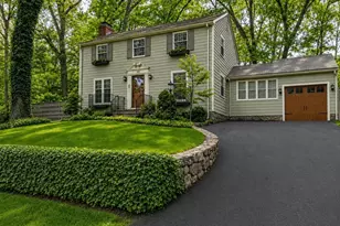 34 Blossomcrest Rd, Lexington, MA 02421 - Photo 2