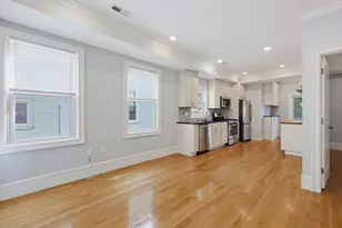 4370 Washington St, Boston, MA 02131 - Photo 8