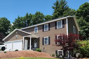 76 Brierwood Dr, Fitchburg, MA 01420 - Photo 2