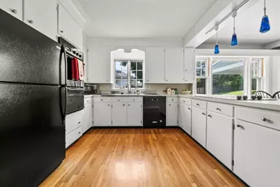 49 Eaton Ave, Woburn, MA 01801 - Photo 12