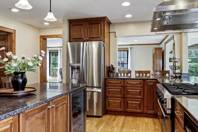 28 Captain Lathrop Dr, Deerfield, MA 01373 - Photo 8