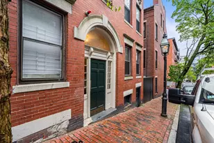 31 Irving St, Boston, MA 02114 - Photo 1
