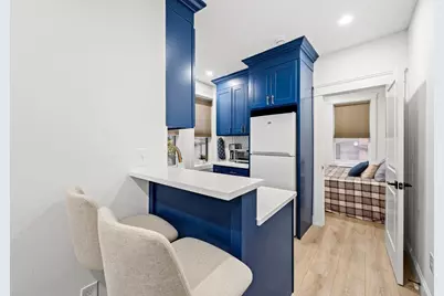 31 Irving St #4, Boston, MA 02114 - Photo 6
