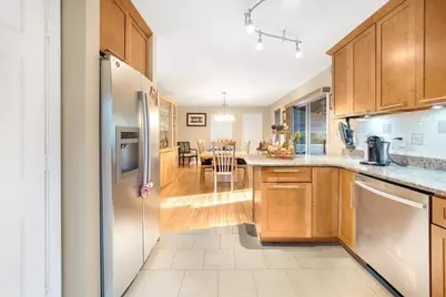 15 Stonewall Ave, Dartmouth, MA 02747 - Photo 14