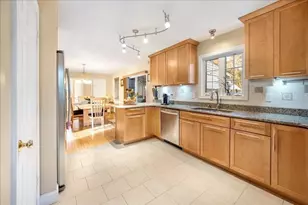 15 Stonewall Ave, Dartmouth, MA 02747 - Photo 16