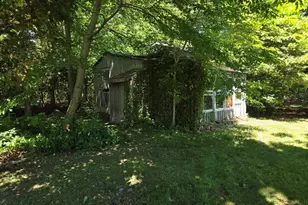 18 Grant St, Acushnet, MA 02743 - Photo 26