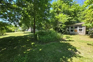 18 Grant St, Acushnet, MA 02743 - Photo 24