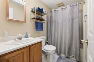 37 Moreland Green Dr, Worcester, MA 01609 - Photo 16
