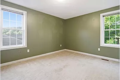 37 Moreland Green Dr, Worcester, MA 01609 - Photo 24