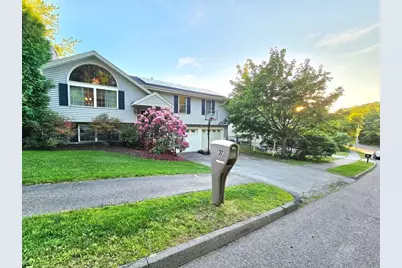 37 Moreland Green Dr, Worcester, MA 01609 - Photo 1