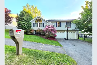 37 Moreland Green Dr, Worcester, MA 01609 - Photo 40
