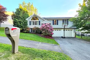 37 Moreland Green Dr, Worcester, MA 01609 - Photo 40