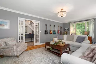 18 Wood St, Southborough, MA 01772 - Photo 8