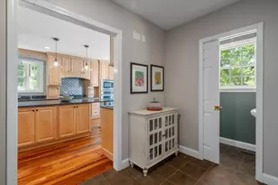 18 Wood St, Southborough, MA 01772 - Photo 16