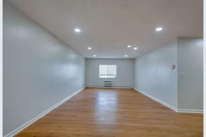 474 Broadway #46, Somerville, MA 02145 - Photo 6
