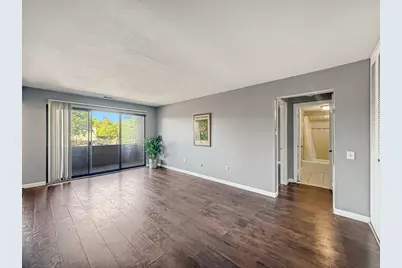 22 Shrewsbury Green Dr #I, Shrewsbury, MA 01545 - Photo 8