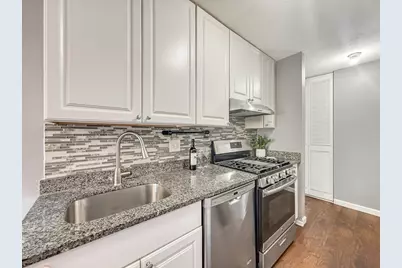 22 Shrewsbury Green Dr #I, Shrewsbury, MA 01545 - Photo 2
