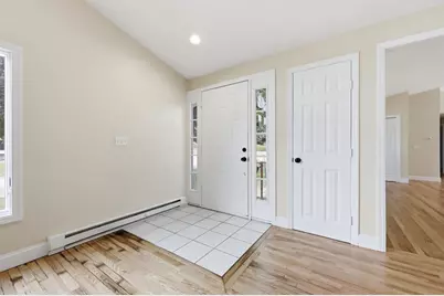 5 Kurtz St, Chicopee, MA 01013 - Photo 6