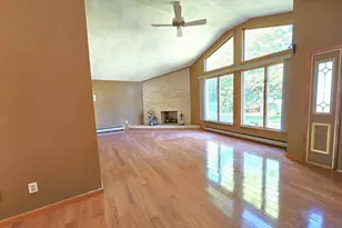 80 Elizabeth Dr, Ludlow, MA 01056 - Photo 8