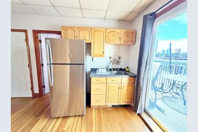 14 Cottage St #3, Boston, MA 02128 - Photo 4