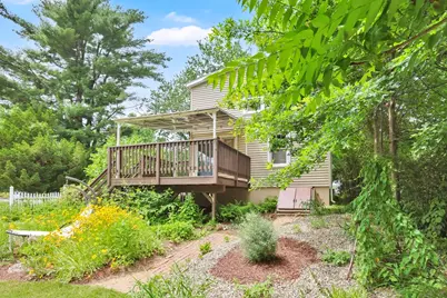 115 Saratoga Ave, Chicopee, MA 01013 - Photo 10