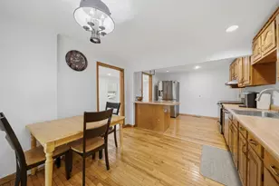 165R Green St, Stoneham, MA 02180 - Photo 6
