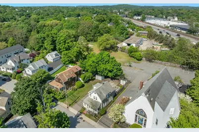 25 Curve St, Newton, MA 02465 - Photo 30