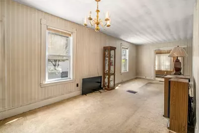 25 Curve St, Newton, MA 02465 - Photo 14