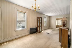 25 Curve St, Newton, MA 02465 - Photo 14