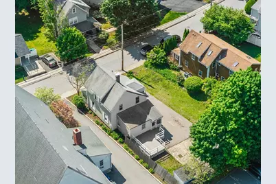 25 Curve St, Newton, MA 02465 - Photo 34
