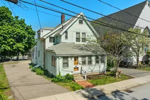 25 Curve St, Newton, MA 02465 - Photo 2