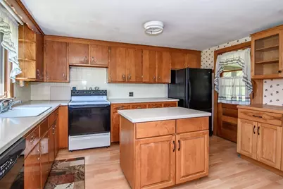 4 Hickory Rd, Natick, MA 01760 - Photo 4