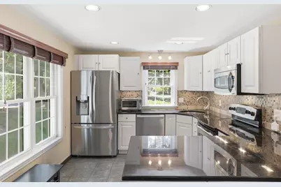 78 Macintosh Ln #78, Boxborough, MA 01719 - Photo 4