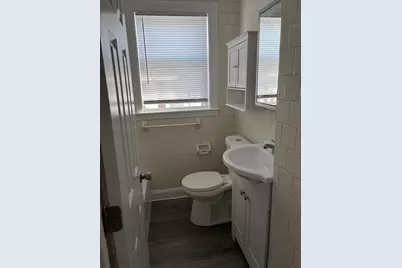 1328 South Main #3 W, Fall River, MA 02724 - Photo 4