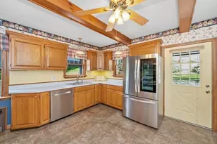 828 E Squantum St, Quincy, MA 02171 - Photo 14
