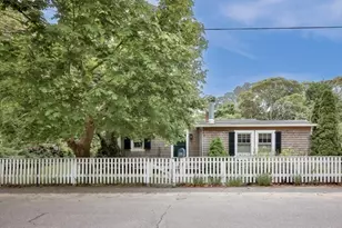 29 Jernegan Ave, Edgartown, MA 02539 - Photo 36