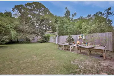 29 Jernegan Ave, Edgartown, MA 02539 - Photo 6