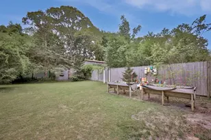 29 Jernegan Ave, Edgartown, MA 02539 - Photo 6
