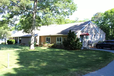 10 Edgerton Dr, Falmouth, MA 02556 - Photo 2