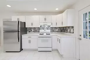 11 3rd Ave, Chelmsford, MA 01863 - Photo 6