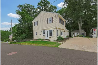 11 3rd Ave, Chelmsford, MA 01863 - Photo 2