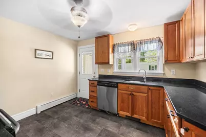 779 Oxford St  S, Auburn, MA 01501 - Photo 8