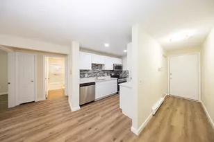 1195 Grafton St, Worcester, MA 01604 - Photo 10