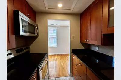5 Grove Street #3, Boston, MA 02114 - Photo 4