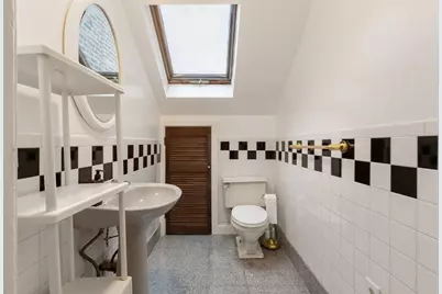 31 Myrtle Street #4, Boston, MA 02114 - Photo 22