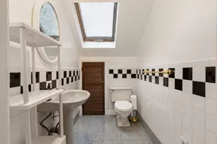31 Myrtle St, Boston, MA 02114 - Photo 22