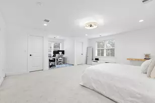 328 Village St, Medway, MA 02053 - Photo 24