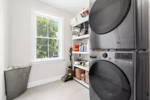 328 Village St, Medway, MA 02053 - Photo 18