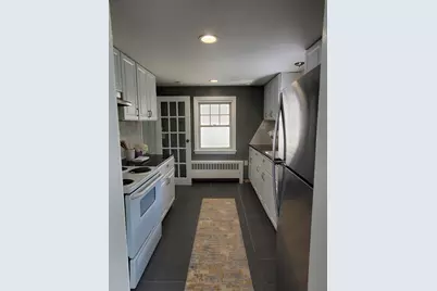 725 Bay St, Springfield, MA 01109 - Photo 14
